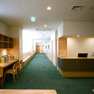 診察室前の待合